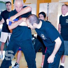 ois-kravmaga112